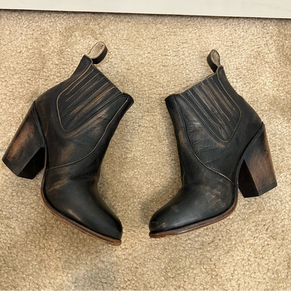 Freebird by Steve. Morgan Leather Ankle Boot - Picture 5 of 9